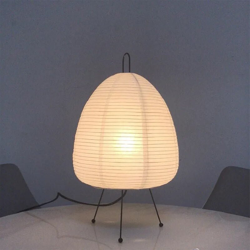 Japanische Tischlampe mit Reispapier-Schirm – LED-Beleuchtung im minimalistischen Design