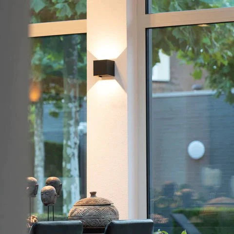 Drahtlose Wandlampe mit Einstellbarer Helligkeit und Modernem Design