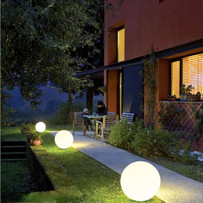 LED Gartenkugel Licht mit Fernbedienung und 16 Farben für Innen- und Außenbereiche