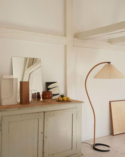 Stehlampe aus Holz und Metall mit Leinenlampenschirm für Wohnräume