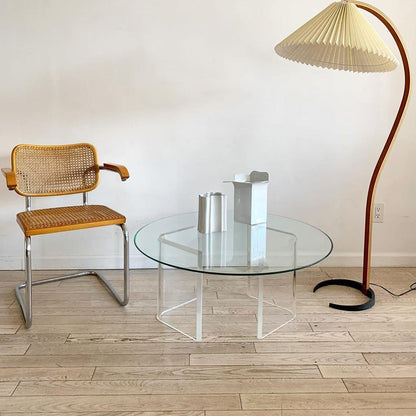 Stehlampe aus Holz und Metall mit Leinenlampenschirm für Wohnräume