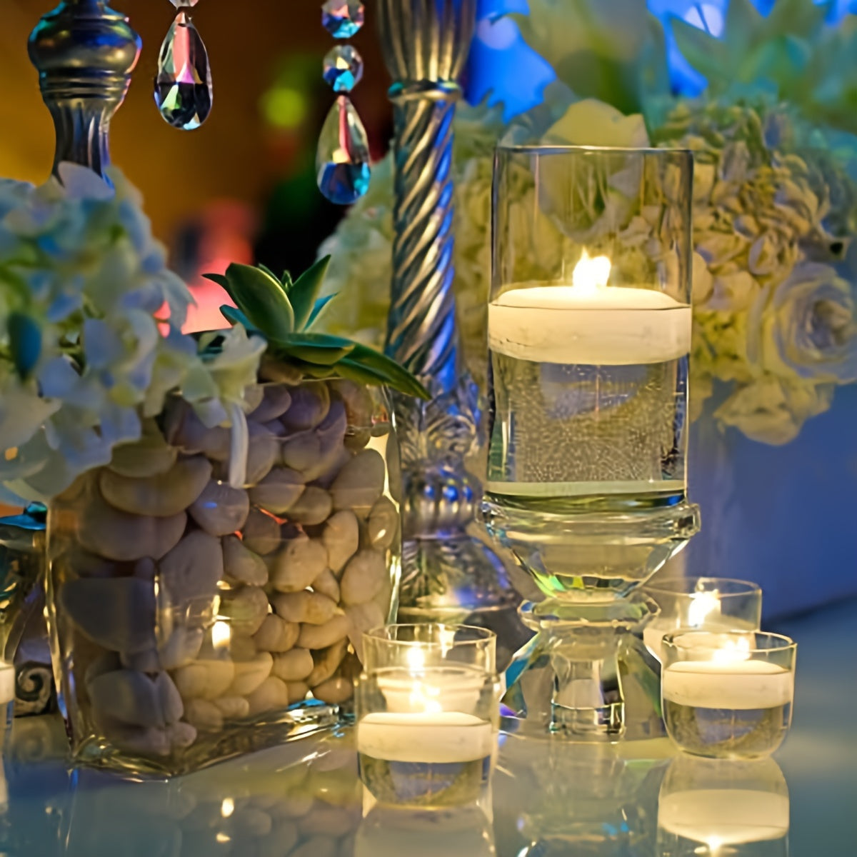 Schwimmende Teelichter mit ruhigem Flammenbild für Hochzeit und Feier
