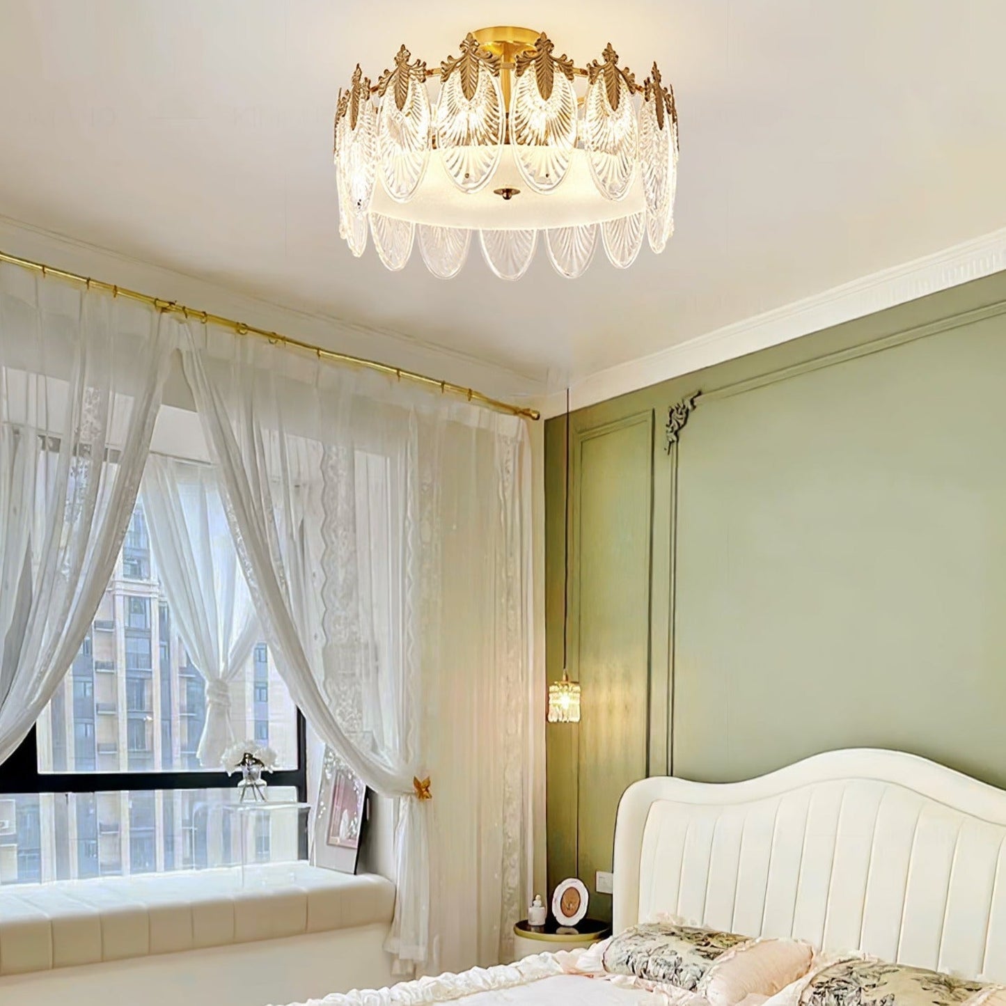 Runde Glas-Kronleuchter mit Metallrahmen für Wohnzimmer und Esszimmer