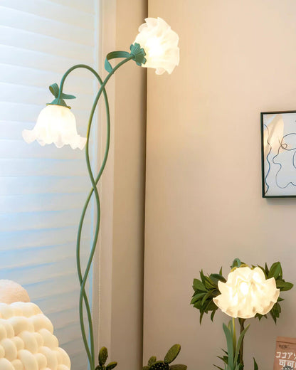 Calla Blumen Stehlampe mit Metallrahmen und LED-Fassung für Wohn- und Schlafzimmer