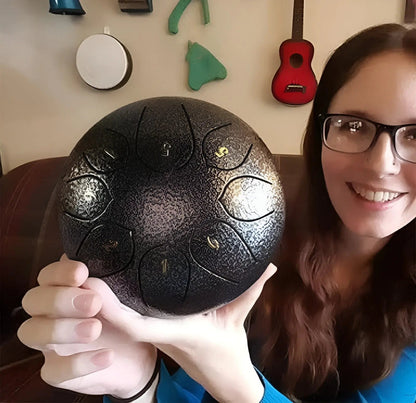 Steel Tongue Drum mit beruhigenden Klängen für Meditation und Garten – inkl. Tragetasche