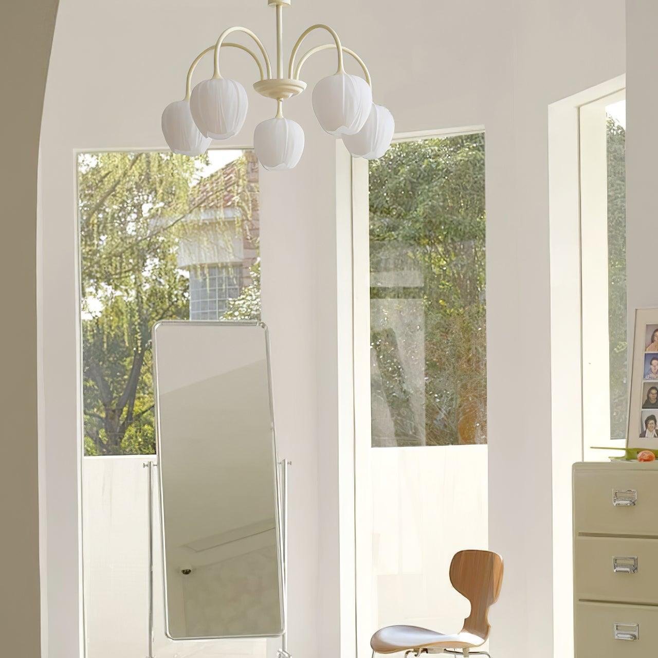 LED-Deckenleuchte im Tulpen-Design mit Glaslampenschirmen – wählbar mit 5, 6 oder 8 Köpfen