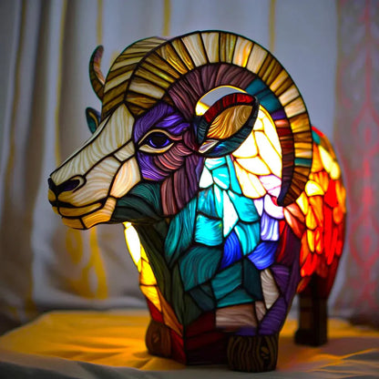 Tischlampe mit Tiermotiven und Glasdesign für stimmungsvolle Innenbeleuchtung