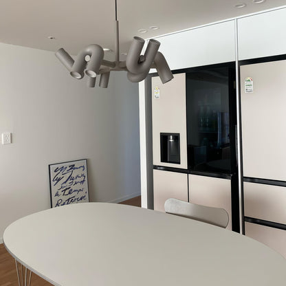 Modulare LED-Deckenleuchte mit verstellbaren Armen für individuelle Beleuchtung