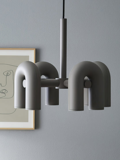 Modulare LED-Deckenleuchte mit verstellbaren Armen für individuelle Beleuchtung