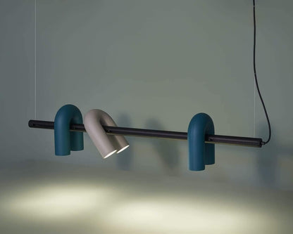 Modulare LED-Deckenleuchte mit verstellbaren Armen für individuelle Beleuchtung