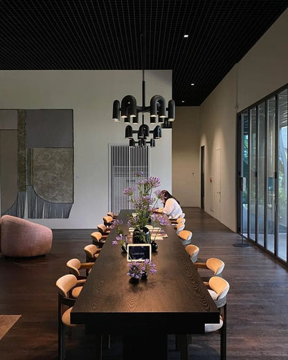 Modulare LED-Deckenleuchte mit verstellbaren Armen für individuelle Beleuchtung