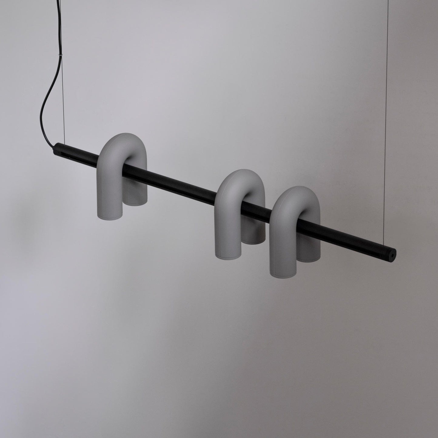 Modulare LED-Deckenleuchte mit verstellbaren Armen für individuelle Beleuchtung