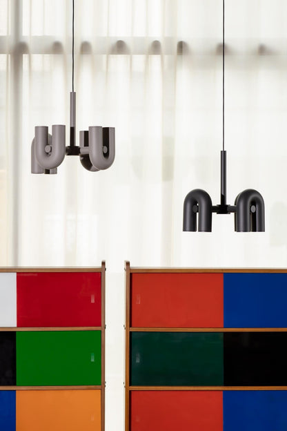 Modulare LED-Deckenleuchte mit verstellbaren Armen für individuelle Beleuchtung