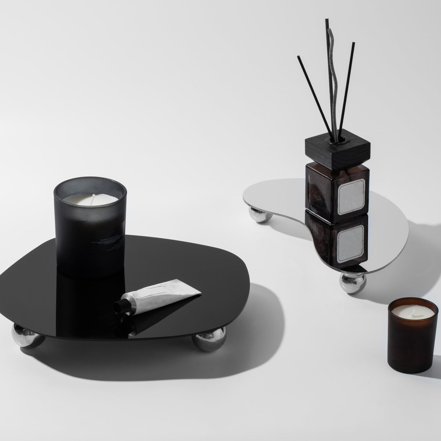 Acryl Tablett in Schwarz für Dekoration und Aufbewahrung von Kerzen und Accessoires