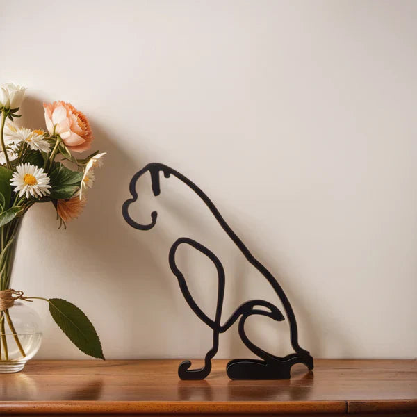 Abstrakte Hundeskulptur für moderne Wohnräume – Künstlerisches Dekoobjekt aus Kunstharz