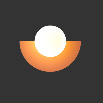 Halbkreis-Wandlampe mit LED-Beleuchtung für moderne Innenräume