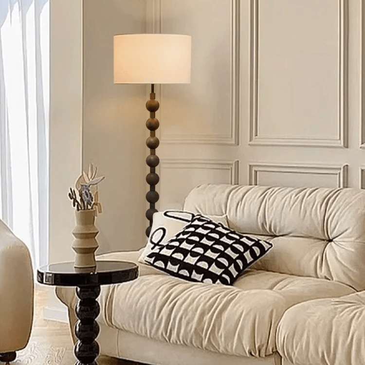 Holz-Stehlampe mit LED-Beleuchtung und E27-Fassung für Wohn- und Arbeitsbereiche