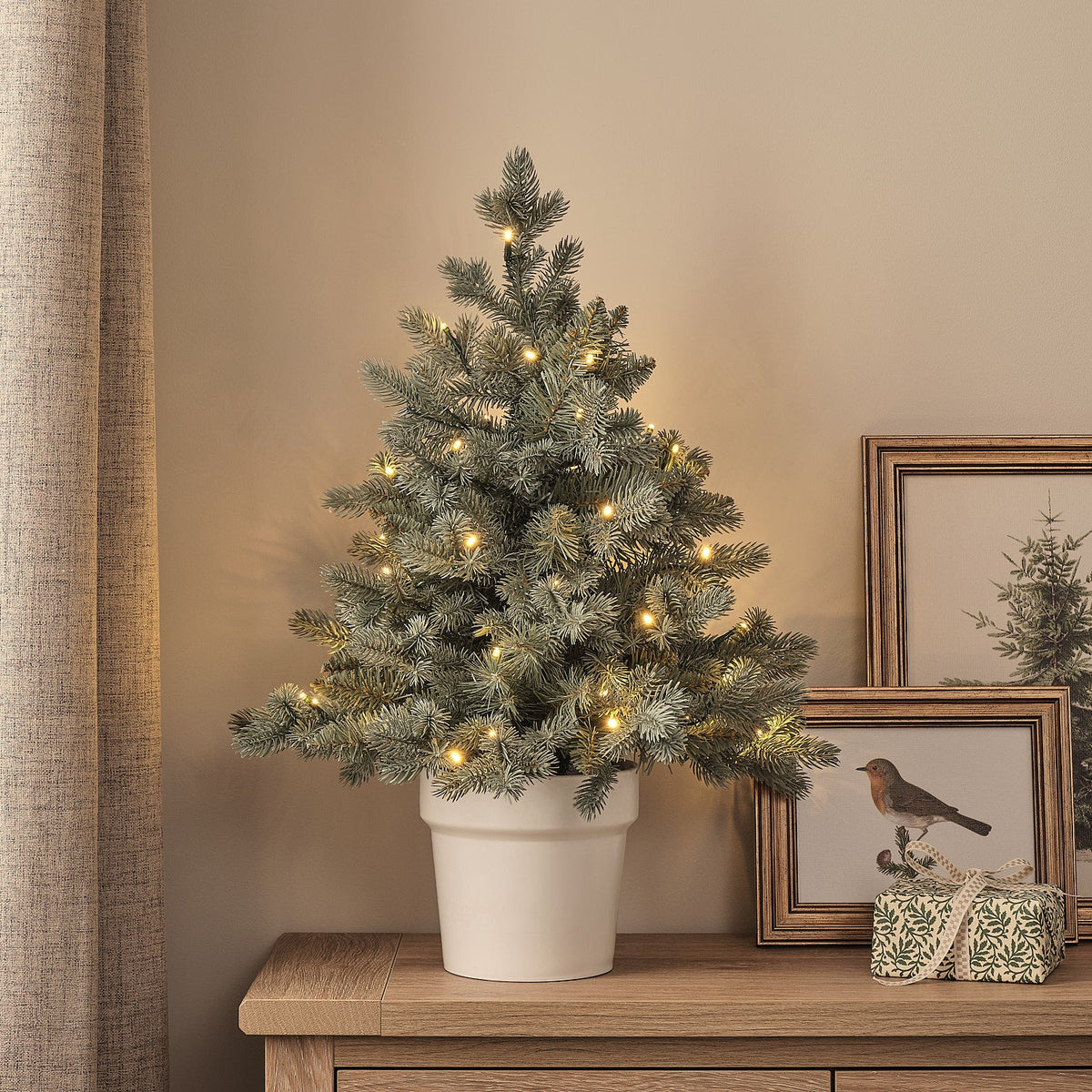 LED-Weihnachtsbaum im Topf