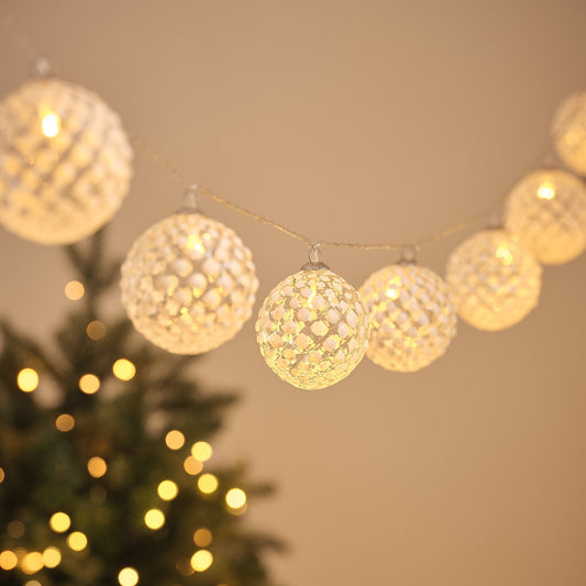 Lichterkette Schneeball Glaskugeln
