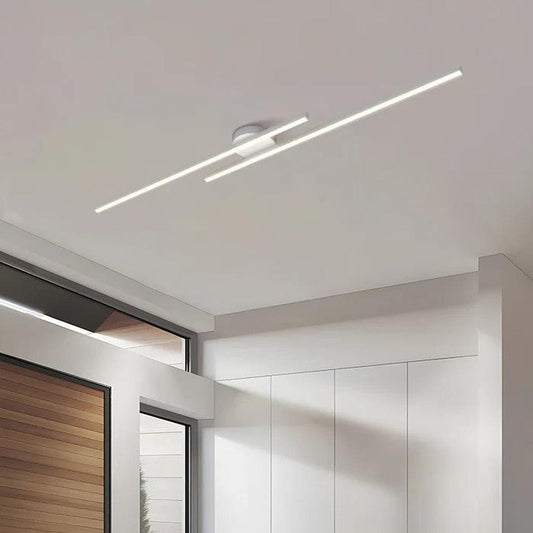 Lineare LED-Deckenleuchte