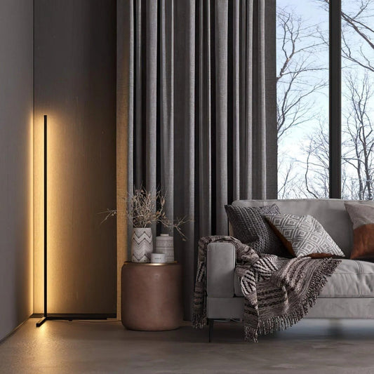 Lineare LED Stehlampe