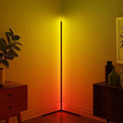 Lineare LED Stehlampe