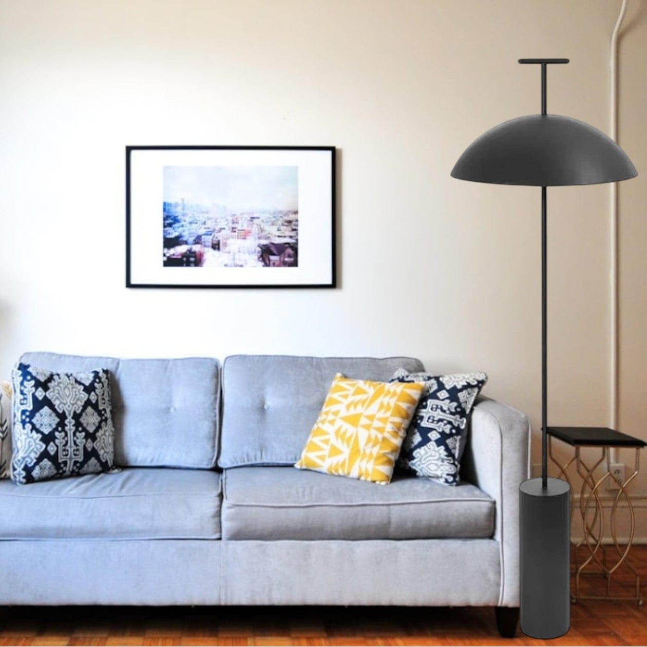 Minimalistische LED-Stehleuchte mit rundem Lampenschirm und 6–10W Lichtleistung