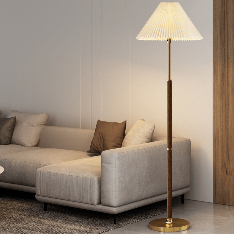 Rattan-Stehlampe aus Holz und Stoff mit weichem, diffusiertem Licht für Wohn- und Schlafräume