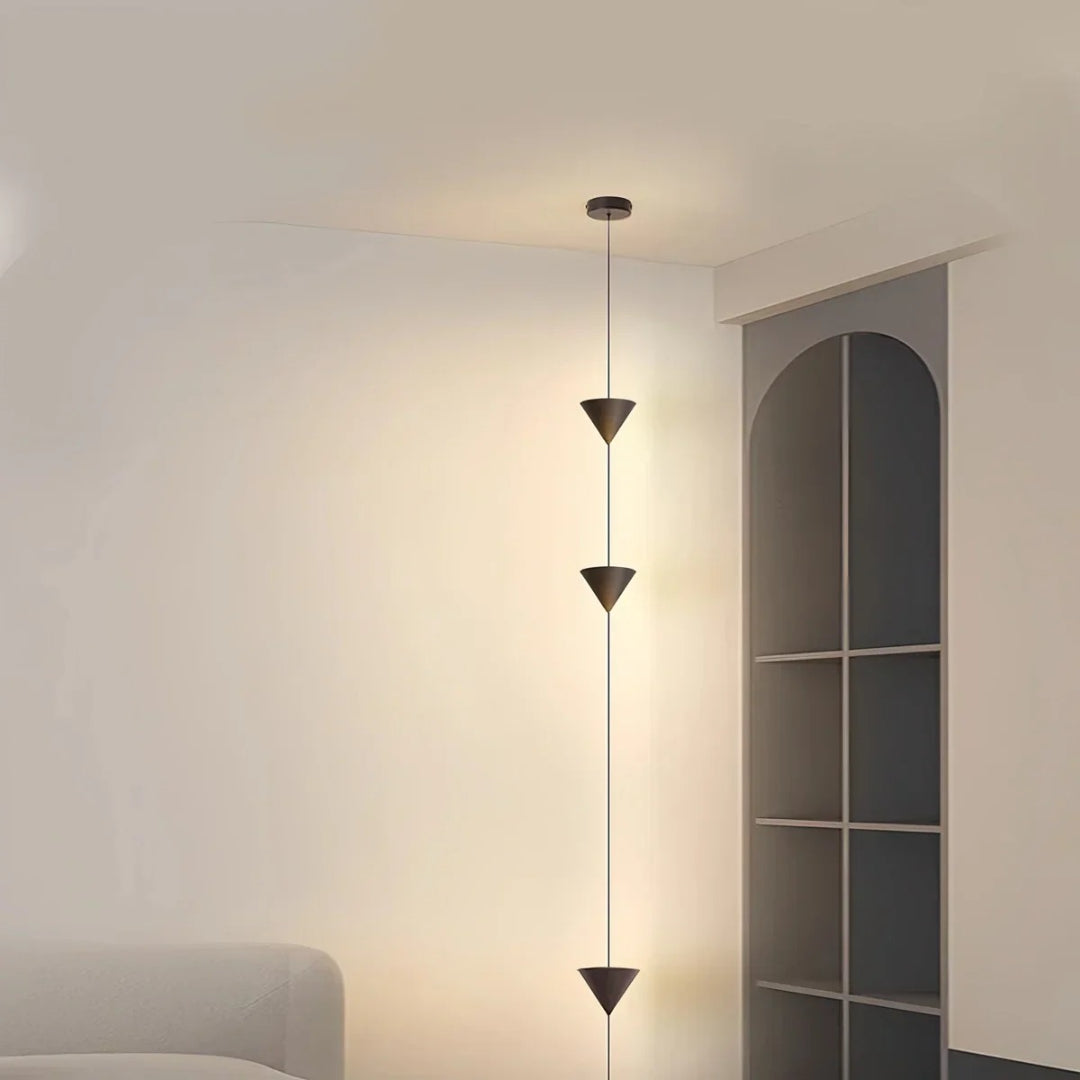Stehlampe konisch floor-to-ceiling