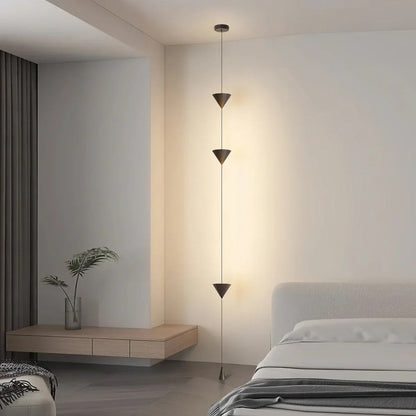 Stehlampe konisch floor-to-ceiling