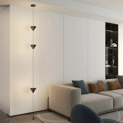 Stehlampe konisch floor-to-ceiling