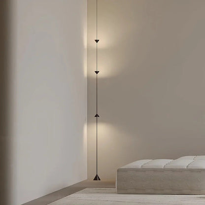 Stehlampe konisch floor-to-ceiling