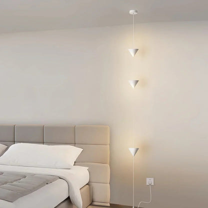 Stehlampe konisch floor-to-ceiling