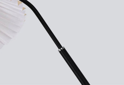 Stehlampe plissierter Schirm