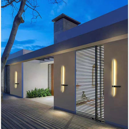 Solar-Wandleuchte aus Edelstahl mit LED-Beleuchtung für Garten und Außenbereiche