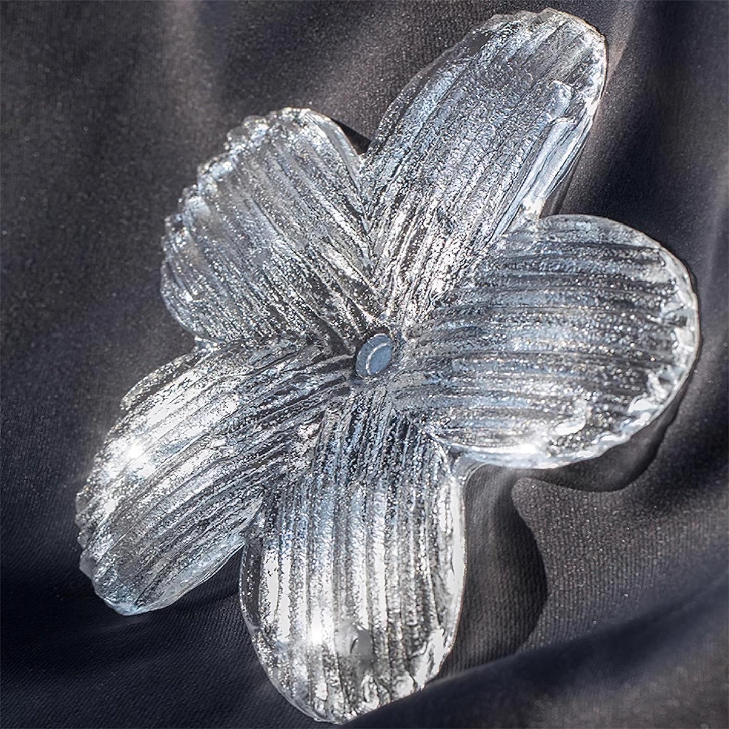 Kristall-Blumen-Kronleuchter Ø56 cm mit Glasteilen und E14-Fassung für Wohnräume