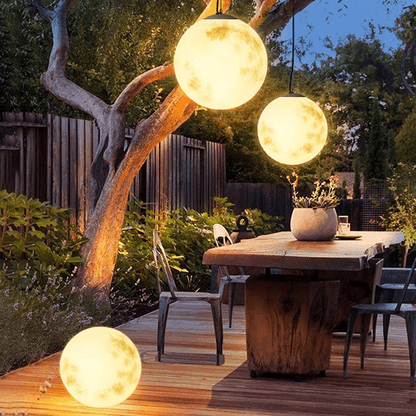 LED Garten Pendelleuchte in Mondform mit wetterfestem Design für Außenbereiche