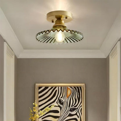 Glas-Deckenleuchte mit geriffelten Blütenblättern und E14-Fassung